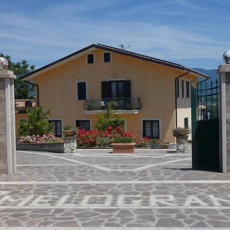 I Due Melograni Agriresort Tarano Екстер'єр фото