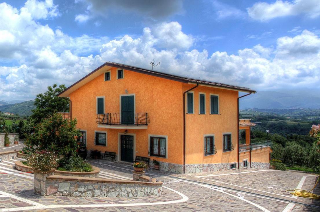 I Due Melograni Agriresort Tarano Екстер'єр фото