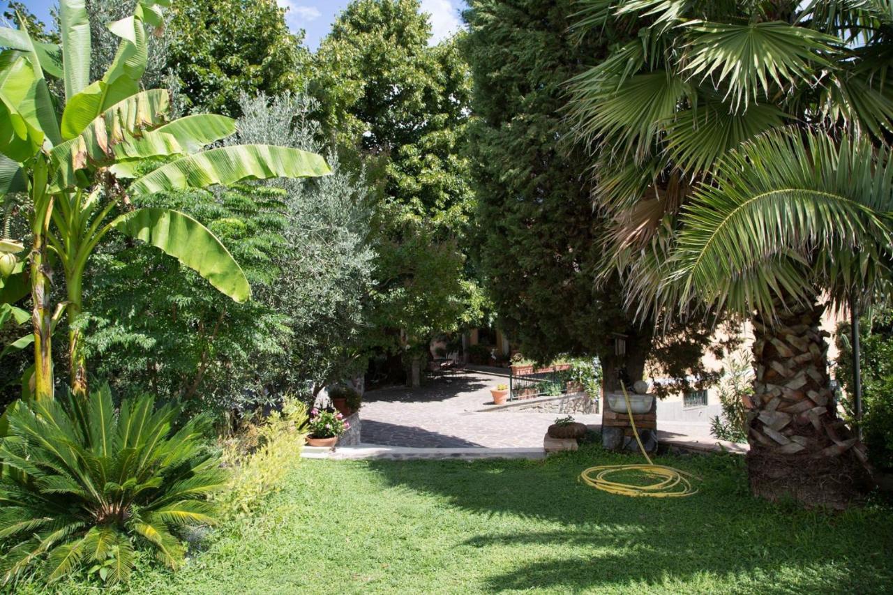 I Due Melograni Agriresort Tarano Екстер'єр фото
