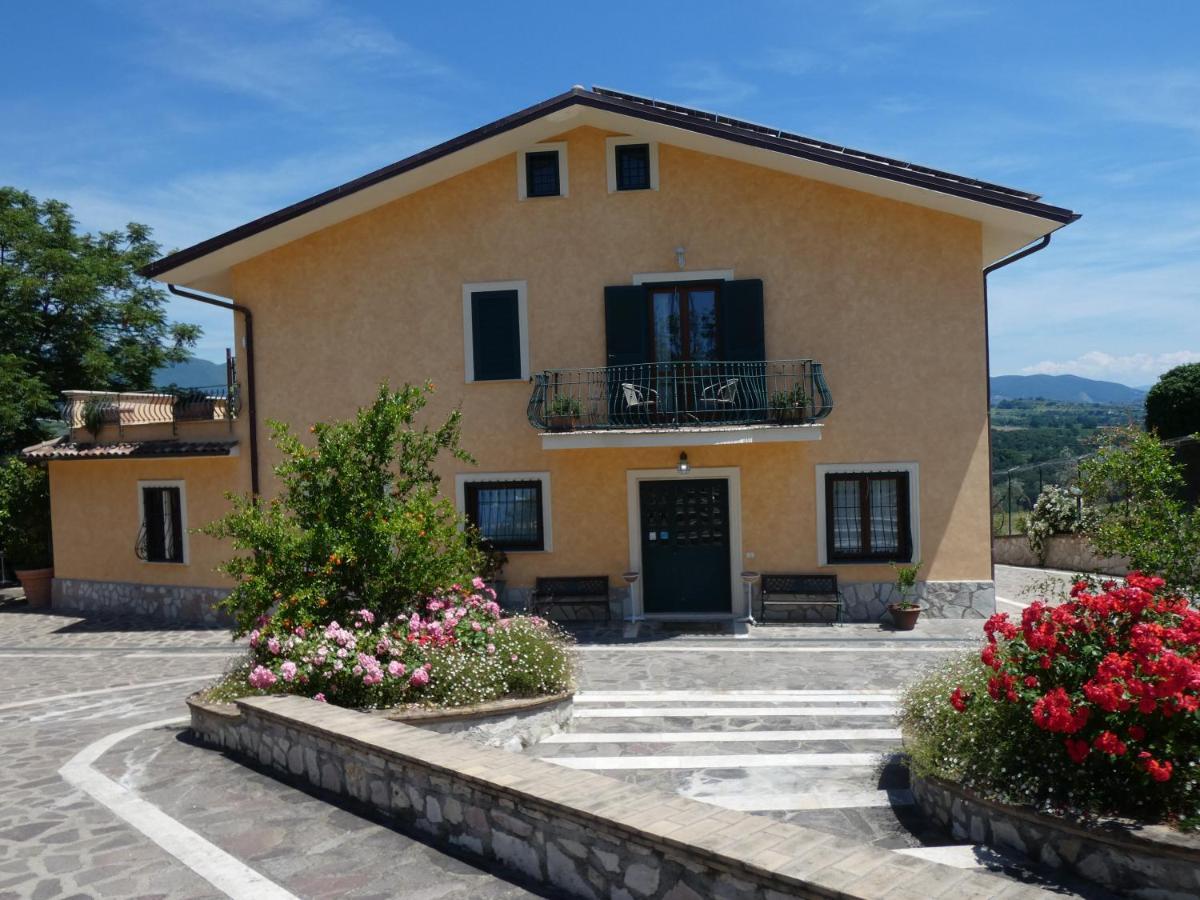 I Due Melograni Agriresort Tarano Екстер'єр фото