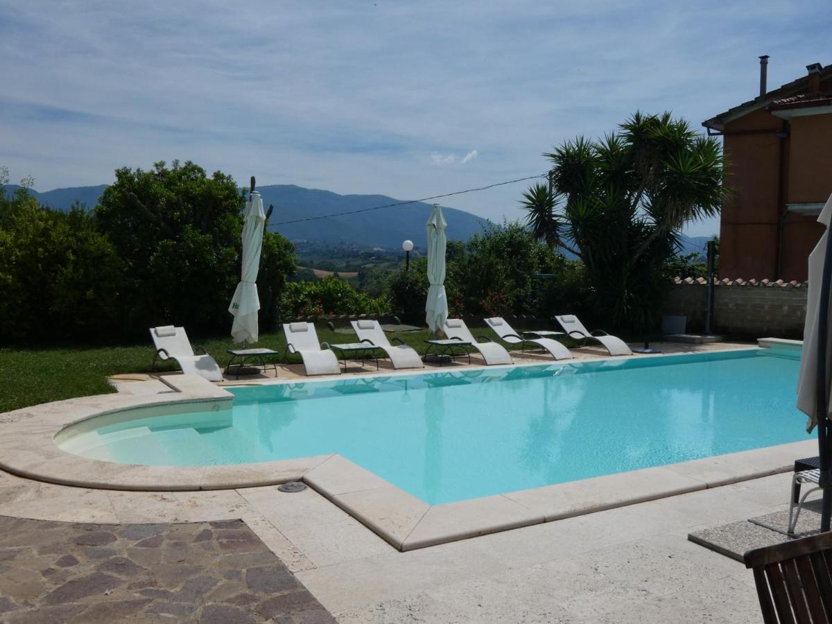 I Due Melograni Agriresort Tarano Екстер'єр фото