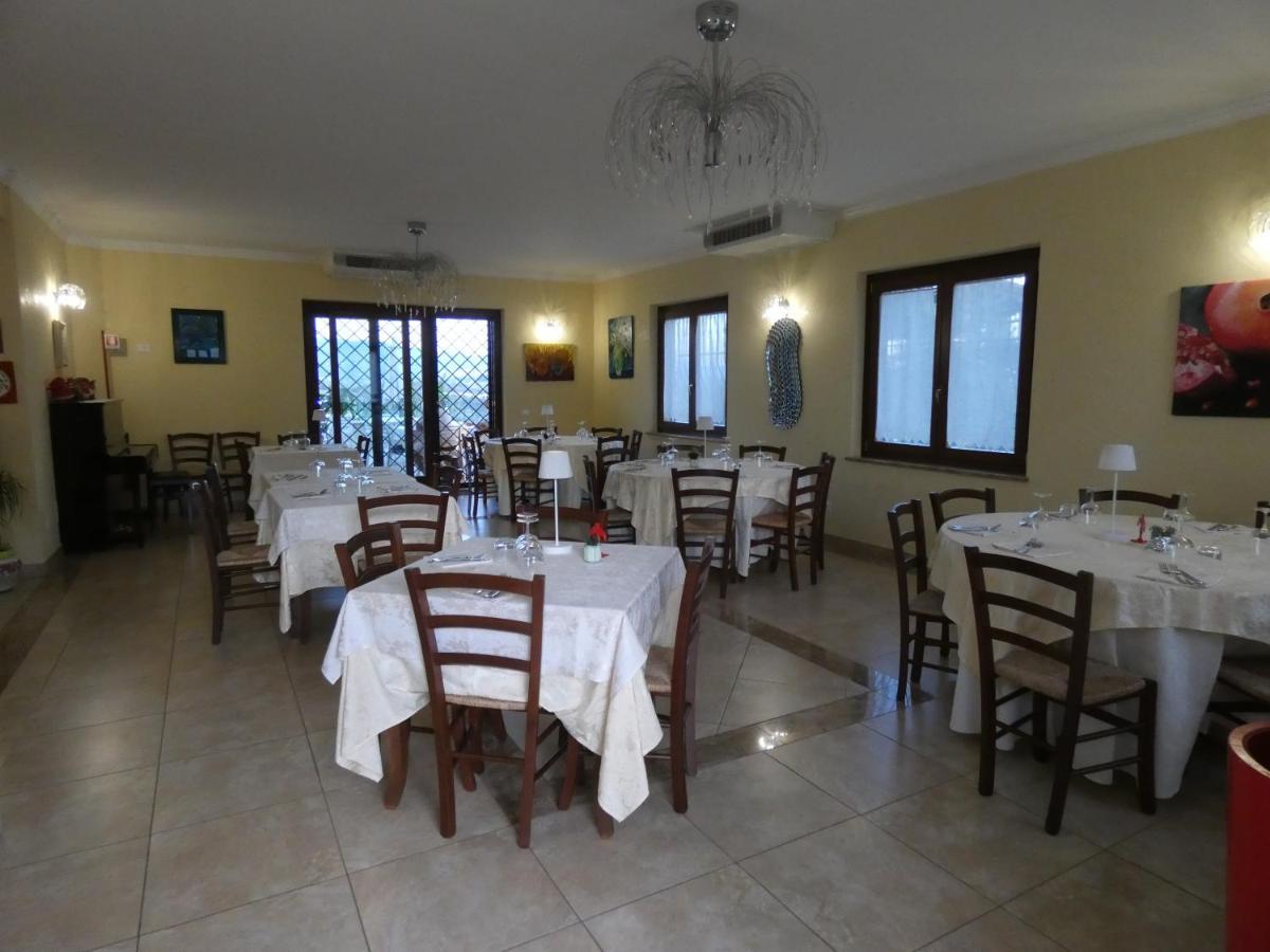 I Due Melograni Agriresort Tarano Екстер'єр фото